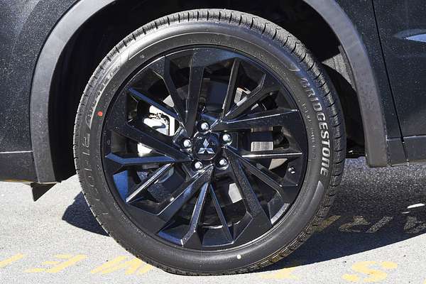 2025 Mitsubishi Outlander PHEV GSR ZM thumb-3