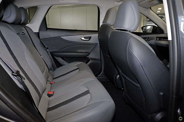 2026 MG MGS5 EV Essence 49 ZS3EM thumb-14