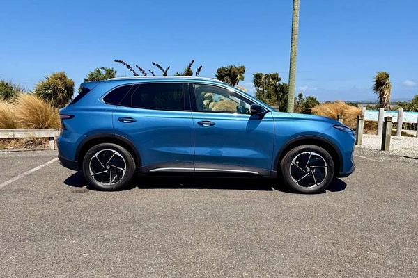 2026 MG MGS5 EV Essence 62 ZS3EM thumb-1