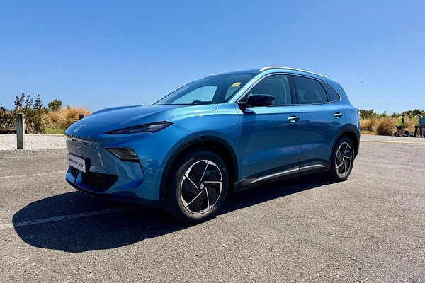 2026 MG MGS5 EV Essence 62 ZS3EM thumb-3