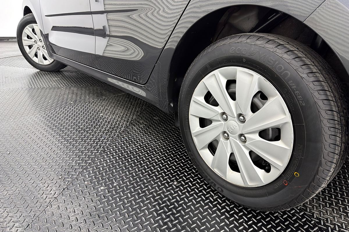 2018 Kia Rio S YB