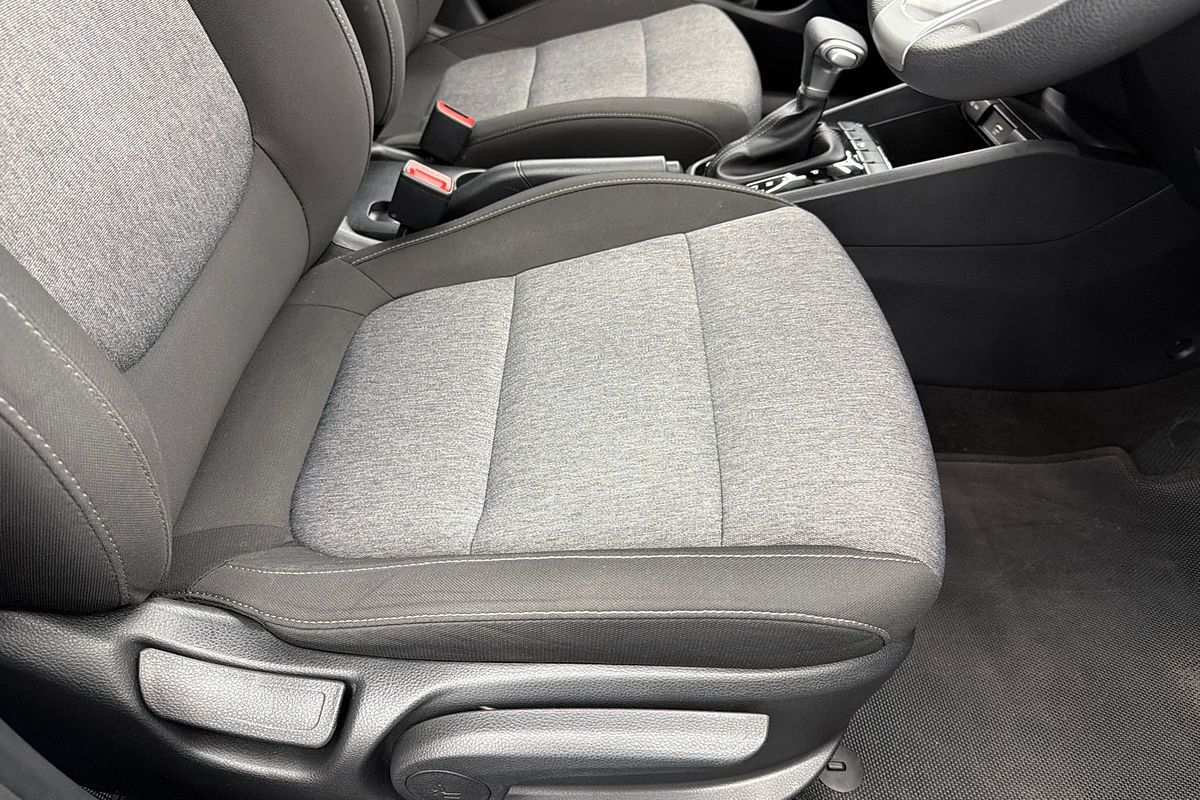 2023 Kia Stonic S YB