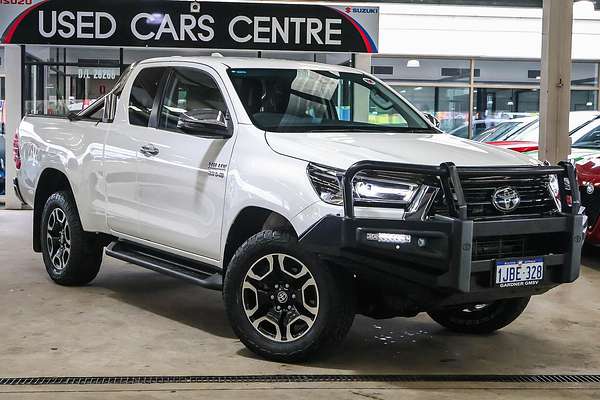 2022 Toyota Hilux SR5 GUN126R 4X4