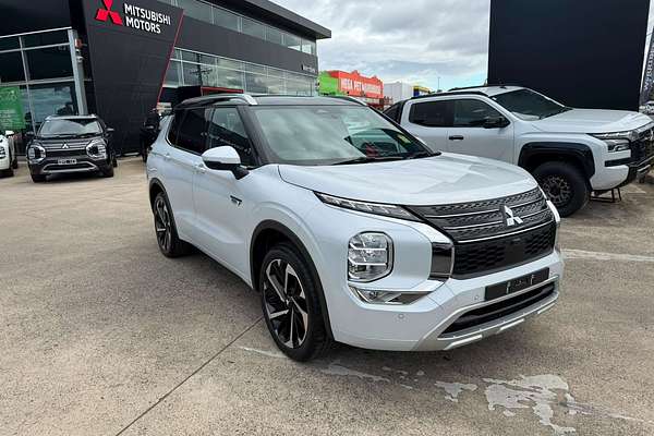2025 Mitsubishi Outlander PHEV Exceed Tourer ZM