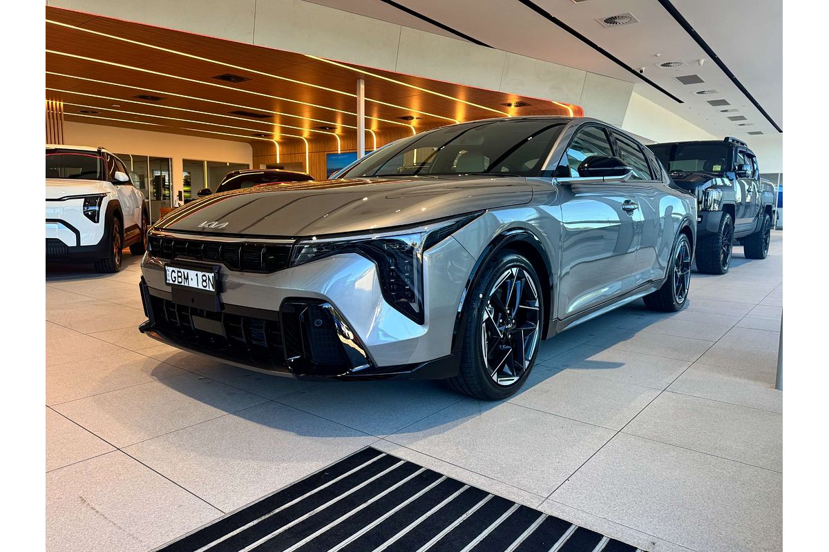 2026 Kia K4 GT-Line CL4m