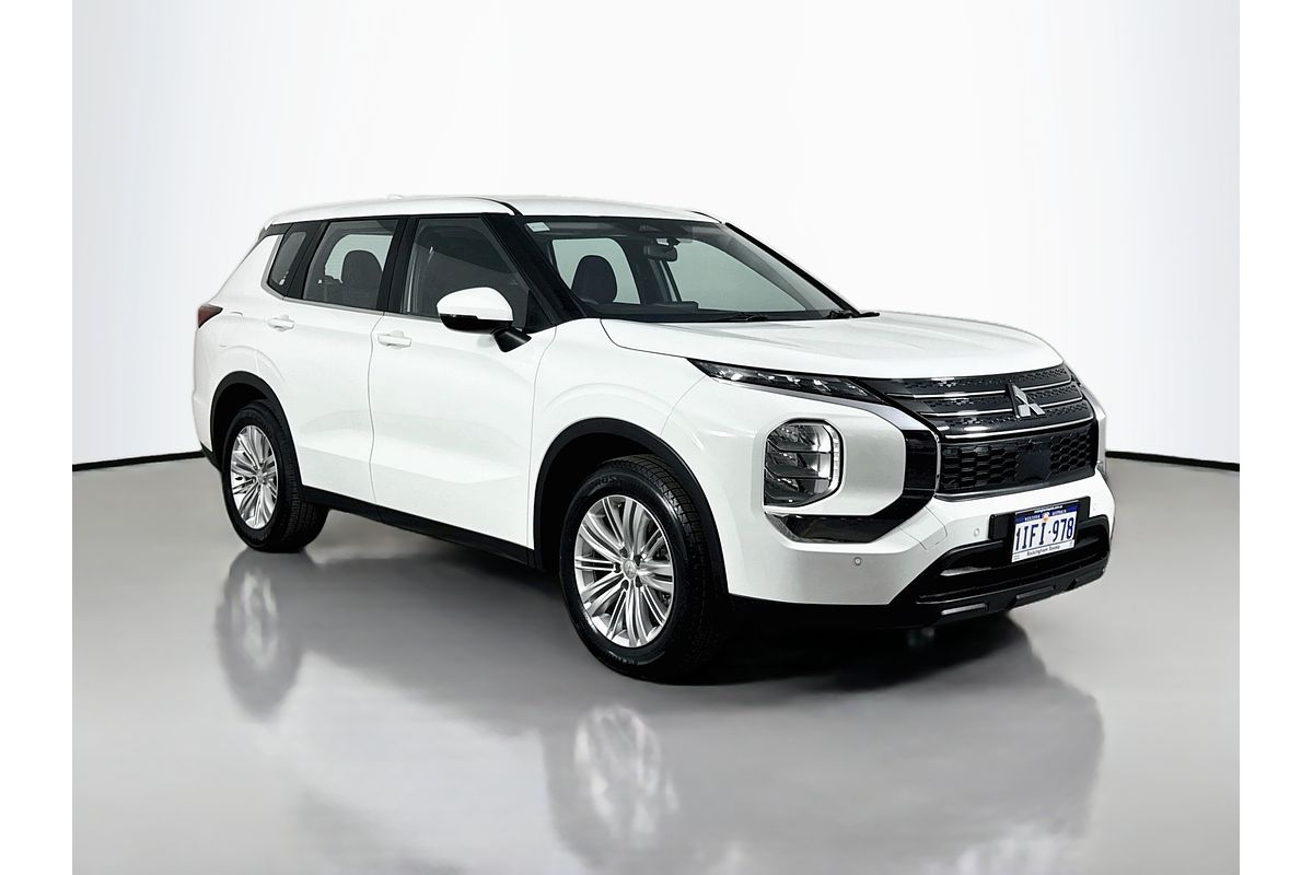 2024 Mitsubishi Outlander ES ZM