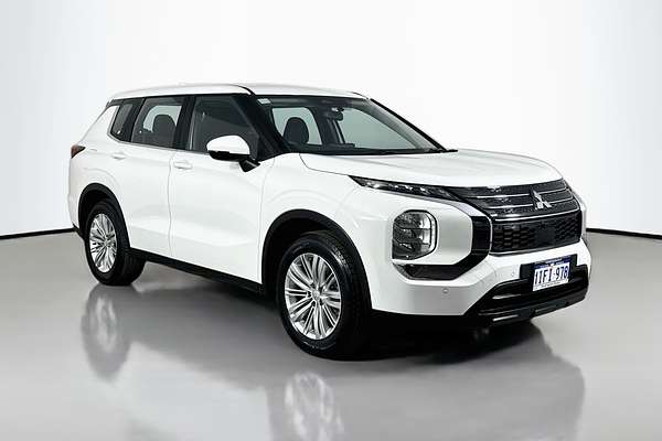 2024 Mitsubishi Outlander ES 7 SEAT (2WD) ZM2M46