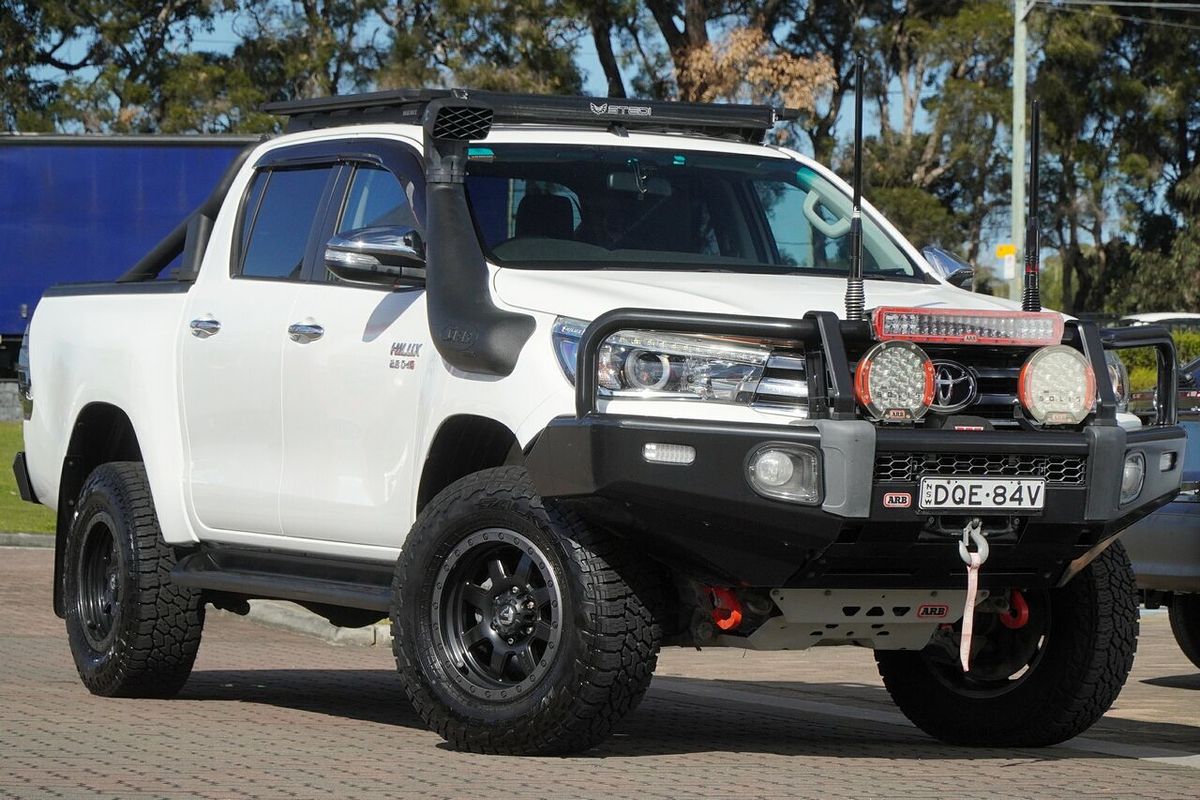 2015 Toyota Hilux SR5 GUN126R 4X4