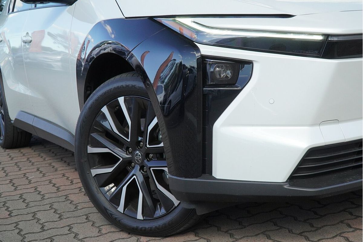 2025 Toyota bZ4X XEAM15R