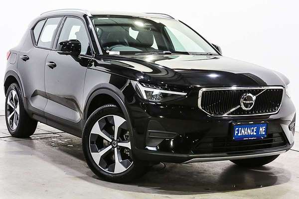 2024 Volvo XC40 Plus B4