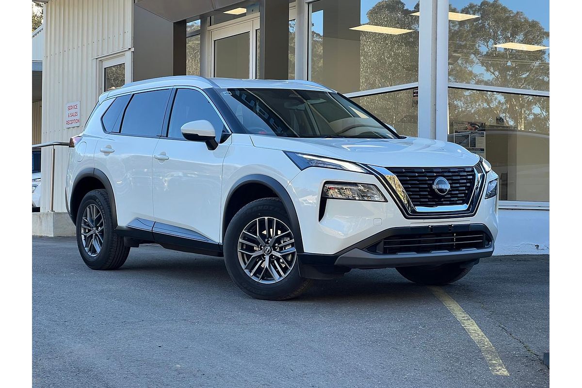 2025 Nissan X-TRAIL ST T33