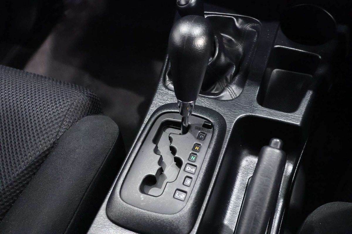2013 Toyota Hilux SR KUN26R 4X4