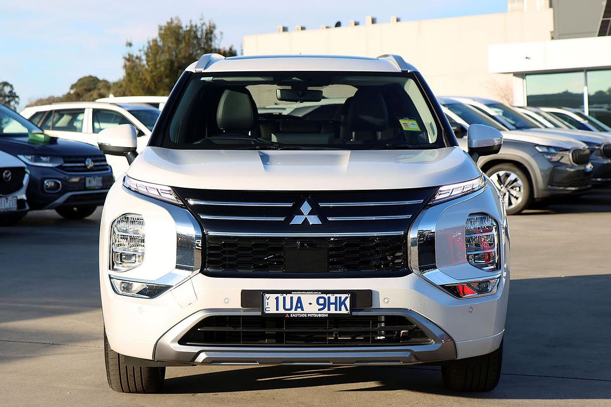 2025 Mitsubishi Outlander Exceed ZM