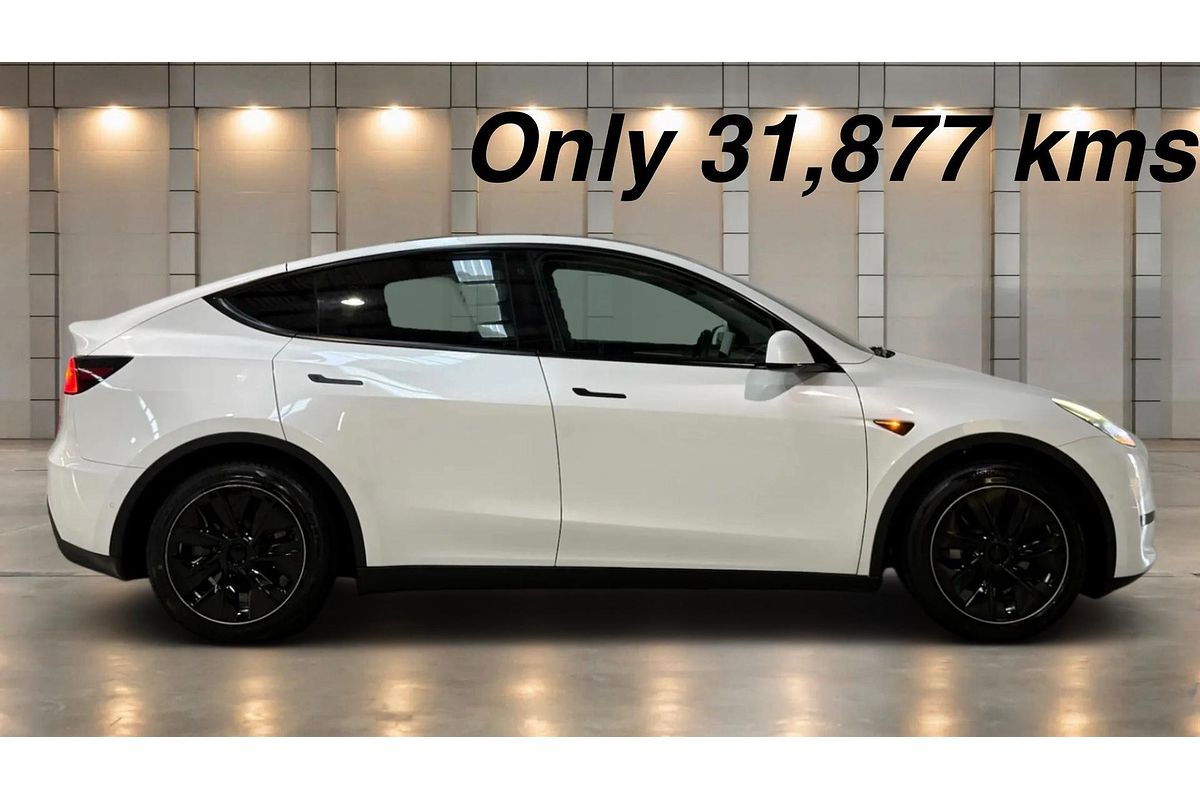 2022 Tesla Model Y Rear-Wheel Drive
