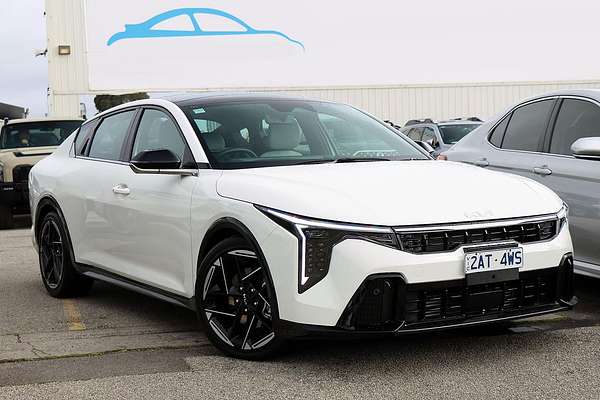 2025 Kia K4 GT-Line CL4m