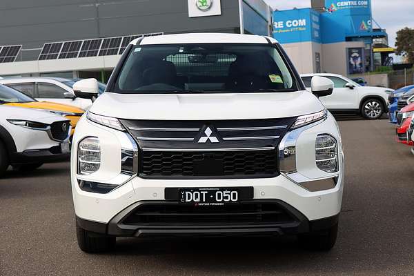 2025 Mitsubishi Outlander ES ZM
