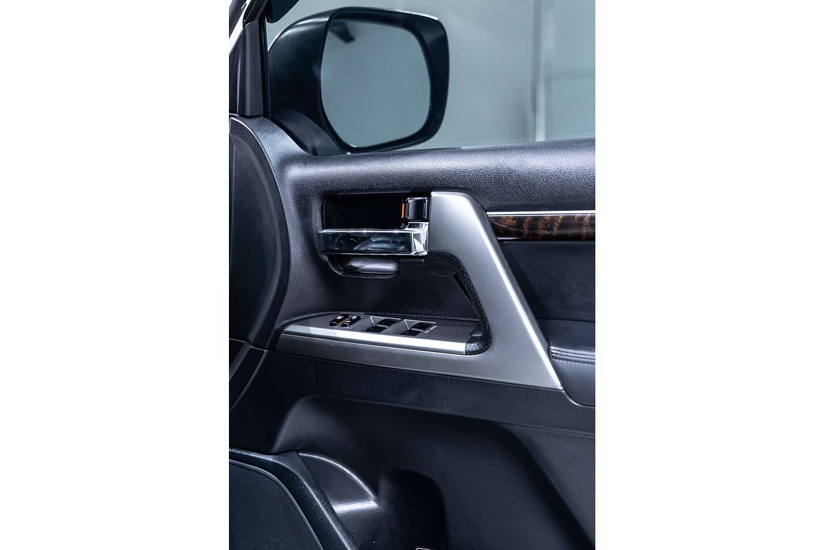 2013 Toyota Landcruiser VX URJ202R
