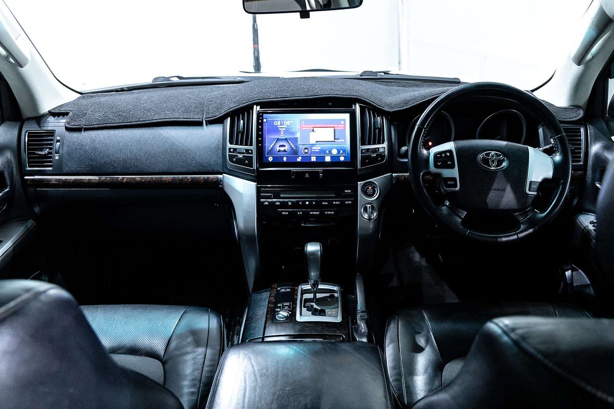 2013 Toyota Landcruiser VX URJ202R