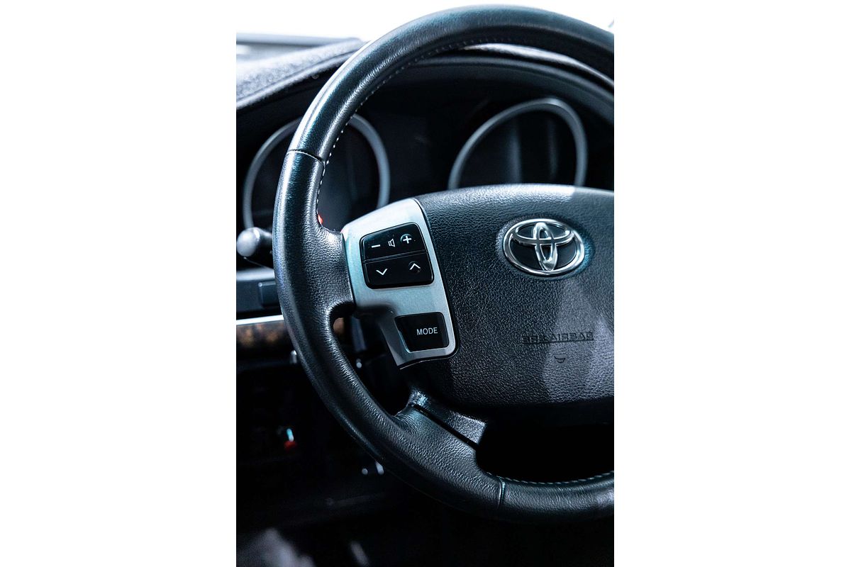2013 Toyota Landcruiser VX URJ202R