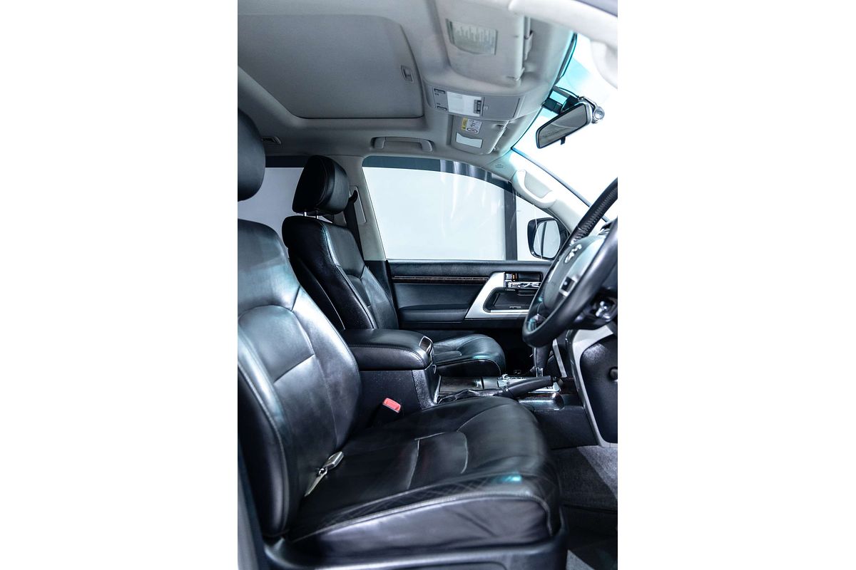 2013 Toyota Landcruiser VX URJ202R