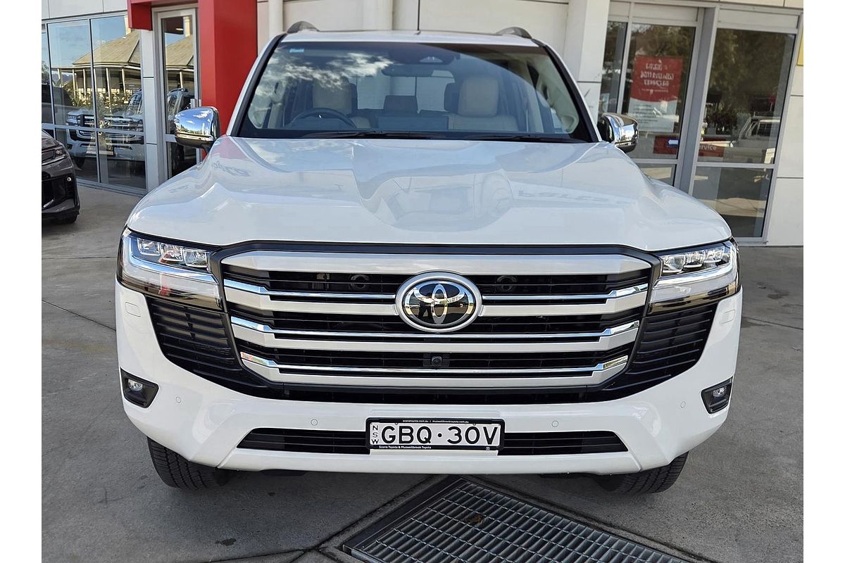 2026 Toyota Landcruiser Sahara FJA300R