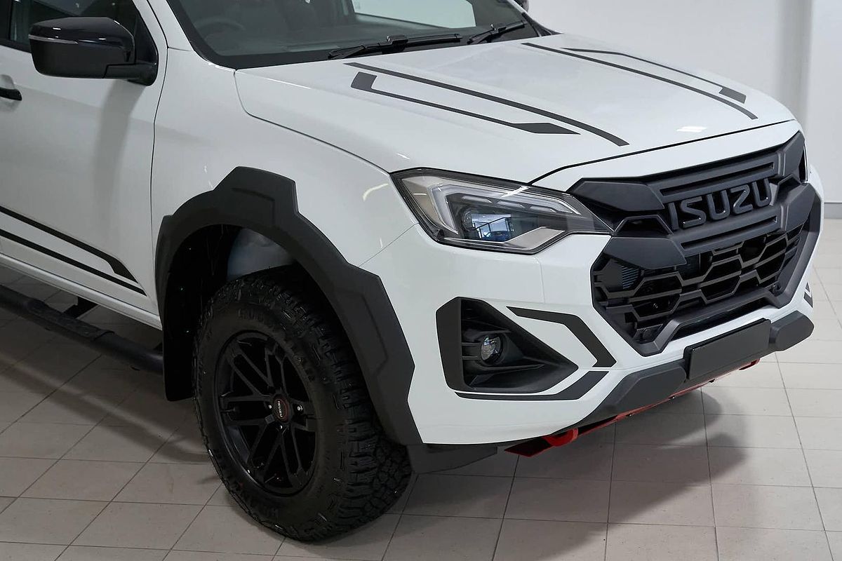 2026 Isuzu D-MAX BLADE 4X4
