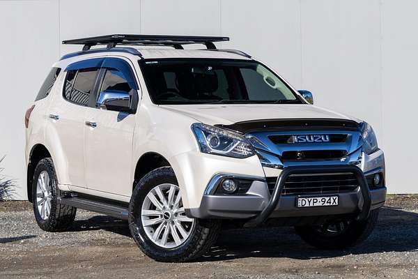 2018 Isuzu MU-X LS-T