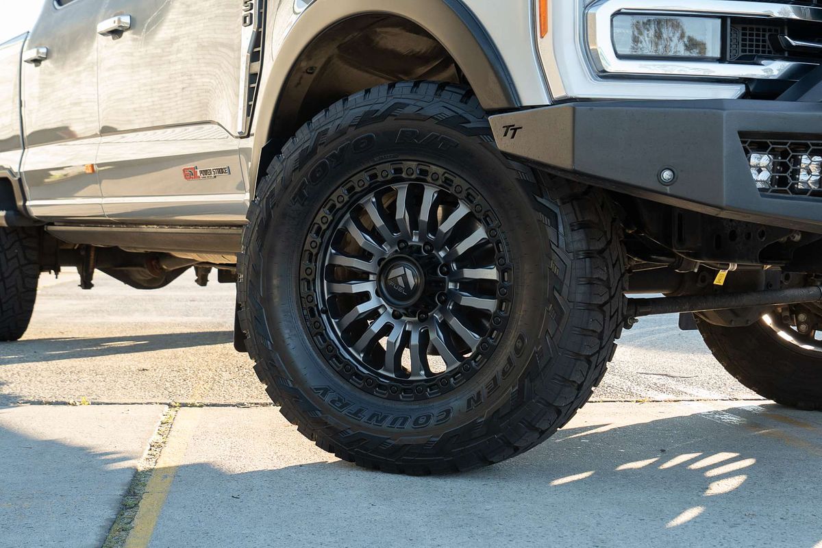 2024 Ford F250 PLATINUM 4TH GENERATION ALL WHEEL DRIVE