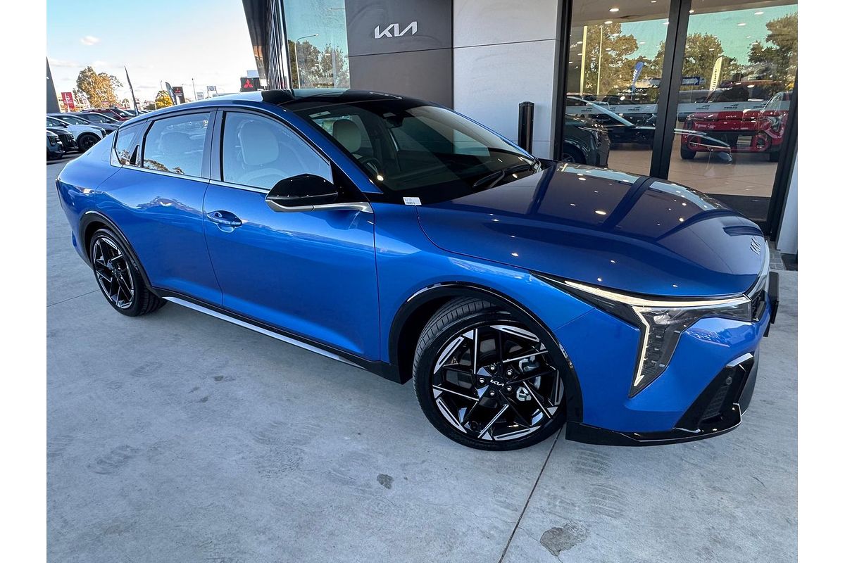 2025 Kia K4 GT-Line CL4m