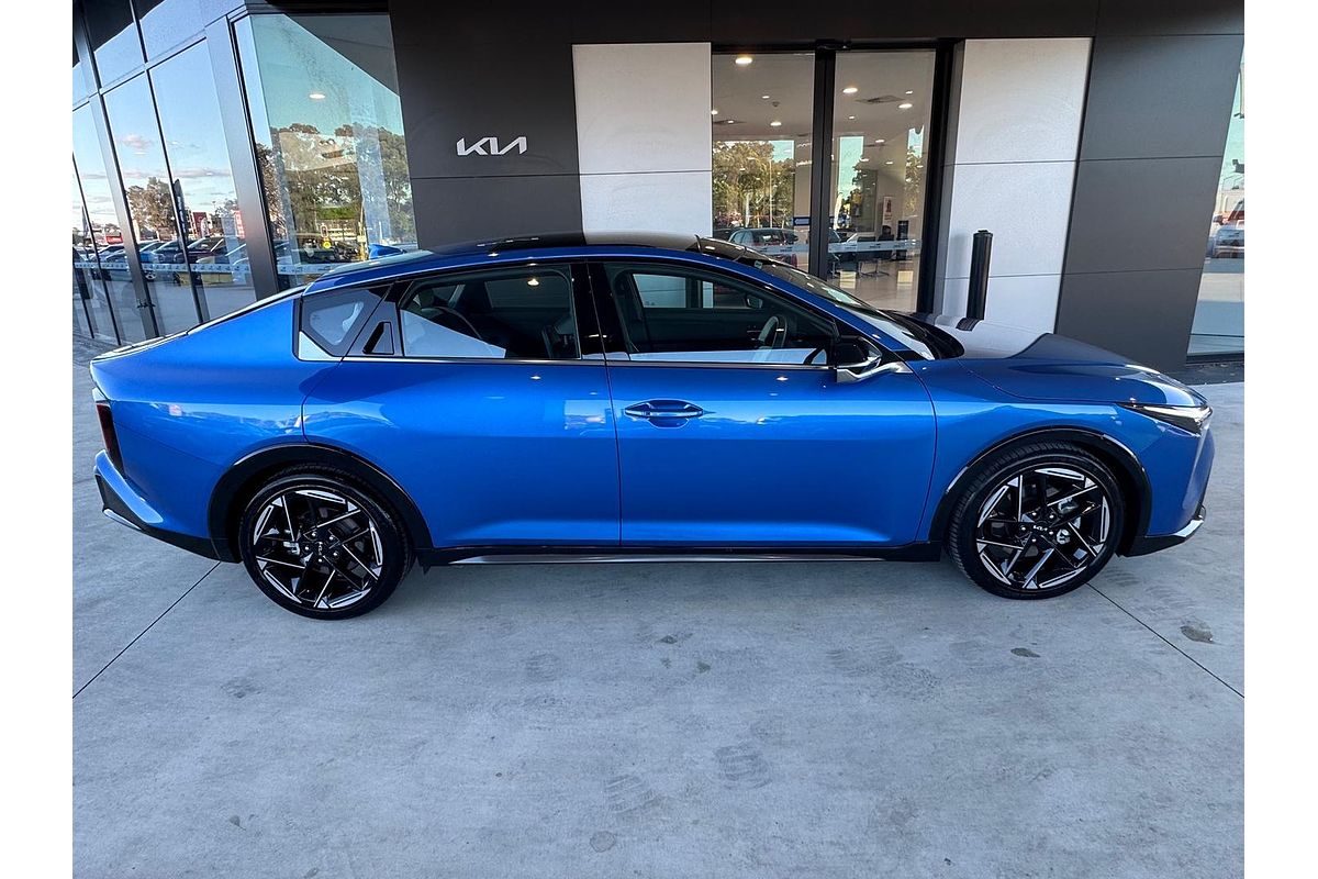2025 Kia K4 GT-Line CL4m