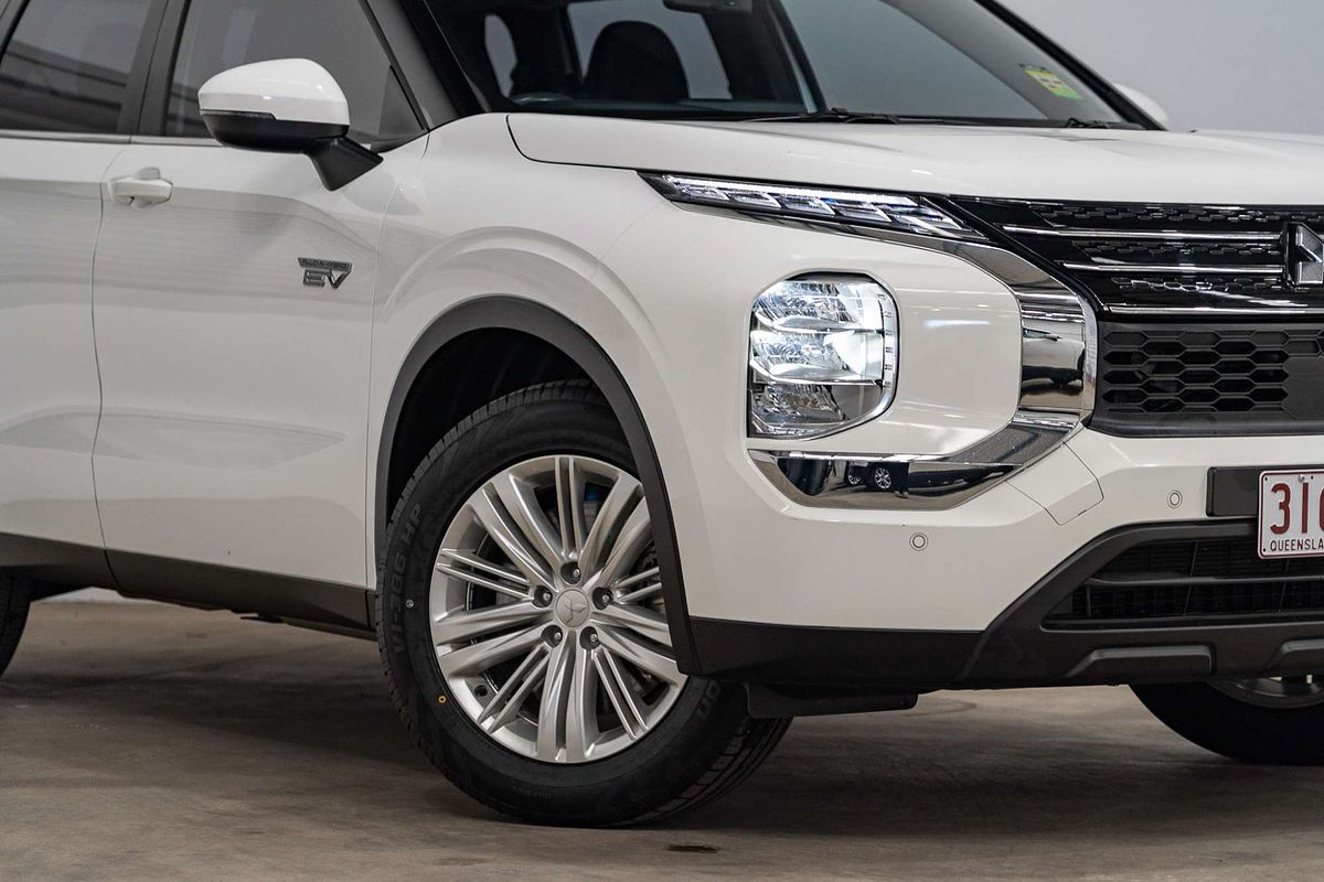 2024 Mitsubishi Outlander PHEV ES ZM