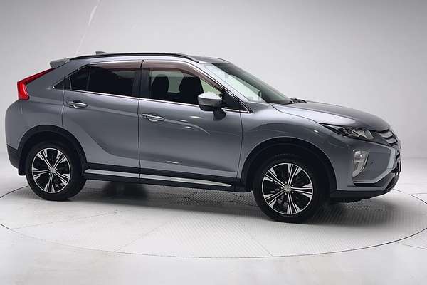 2018 Mitsubishi Eclipse Cross LS YA thumb-3