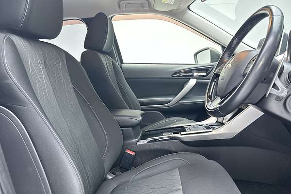 2018 Mitsubishi Eclipse Cross LS YA thumb-12