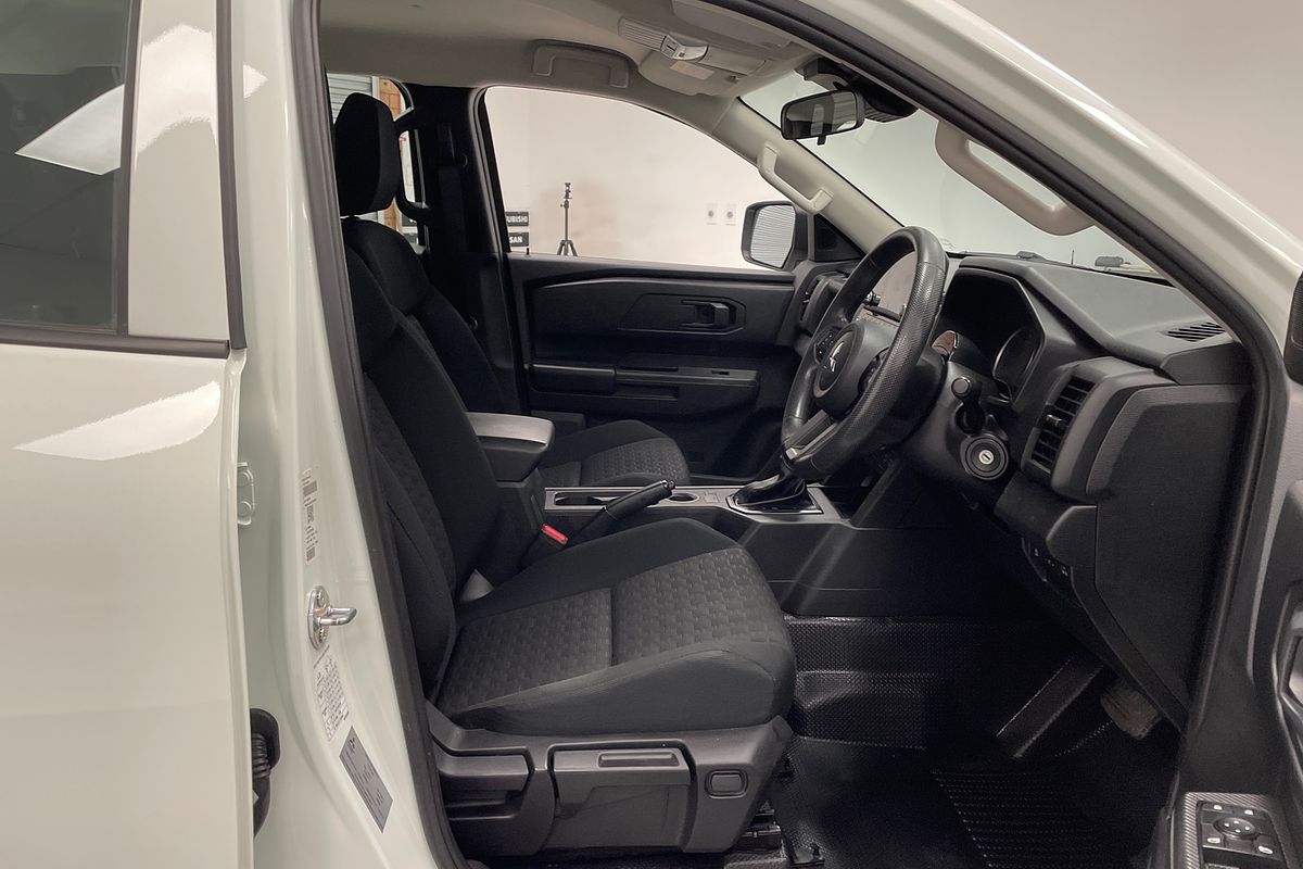2025 Mitsubishi Triton GLX MV Rear Wheel Drive