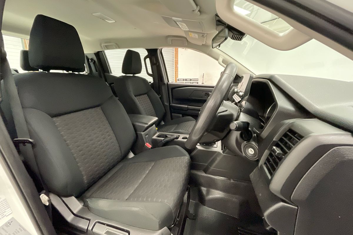 2025 Mitsubishi Triton GLX MV Rear Wheel Drive