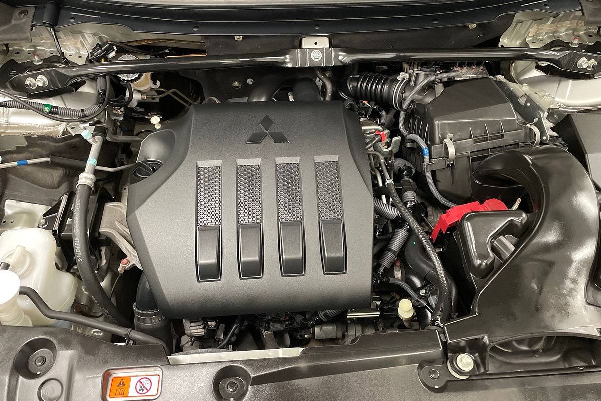 2018 Mitsubishi Eclipse Cross ES YA