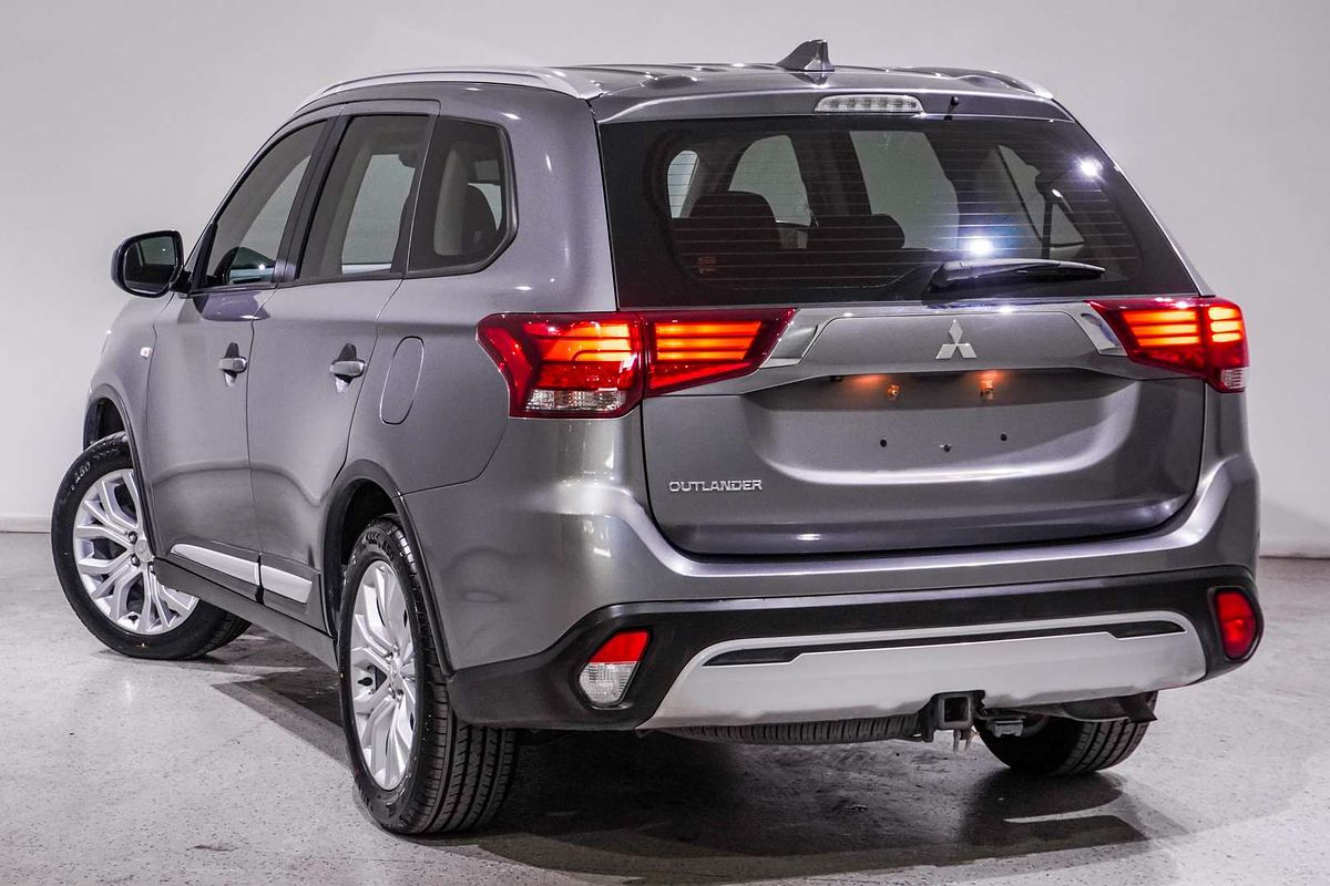 2020 Mitsubishi Outlander ES ZL