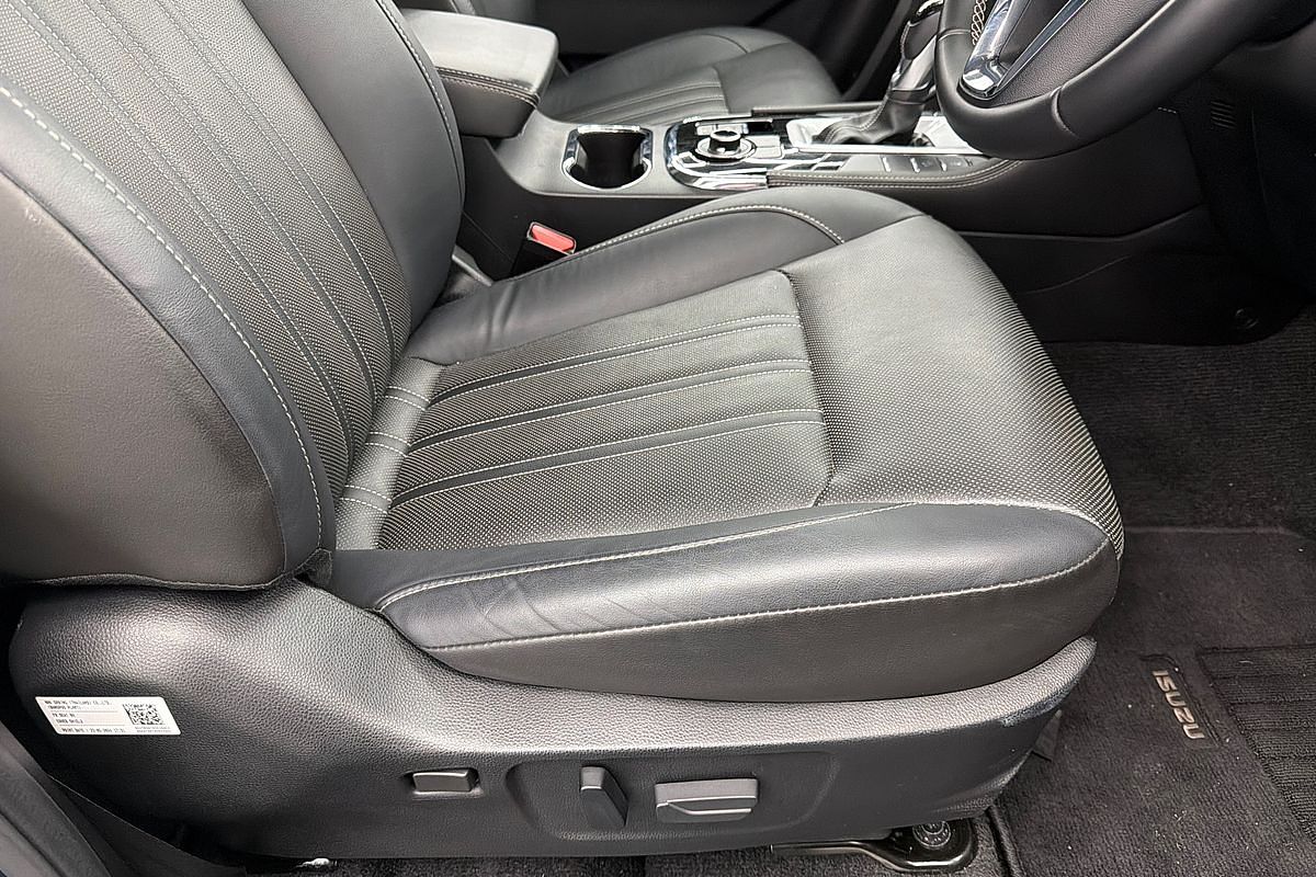 2024 Isuzu MU-X LS-T