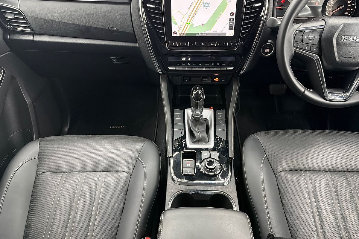 2024 Isuzu MU-X LS-T