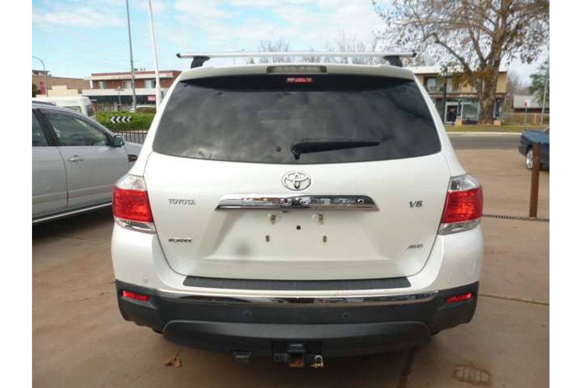 2013 Toyota Kluger