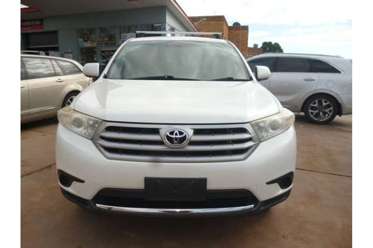 2013 Toyota Kluger