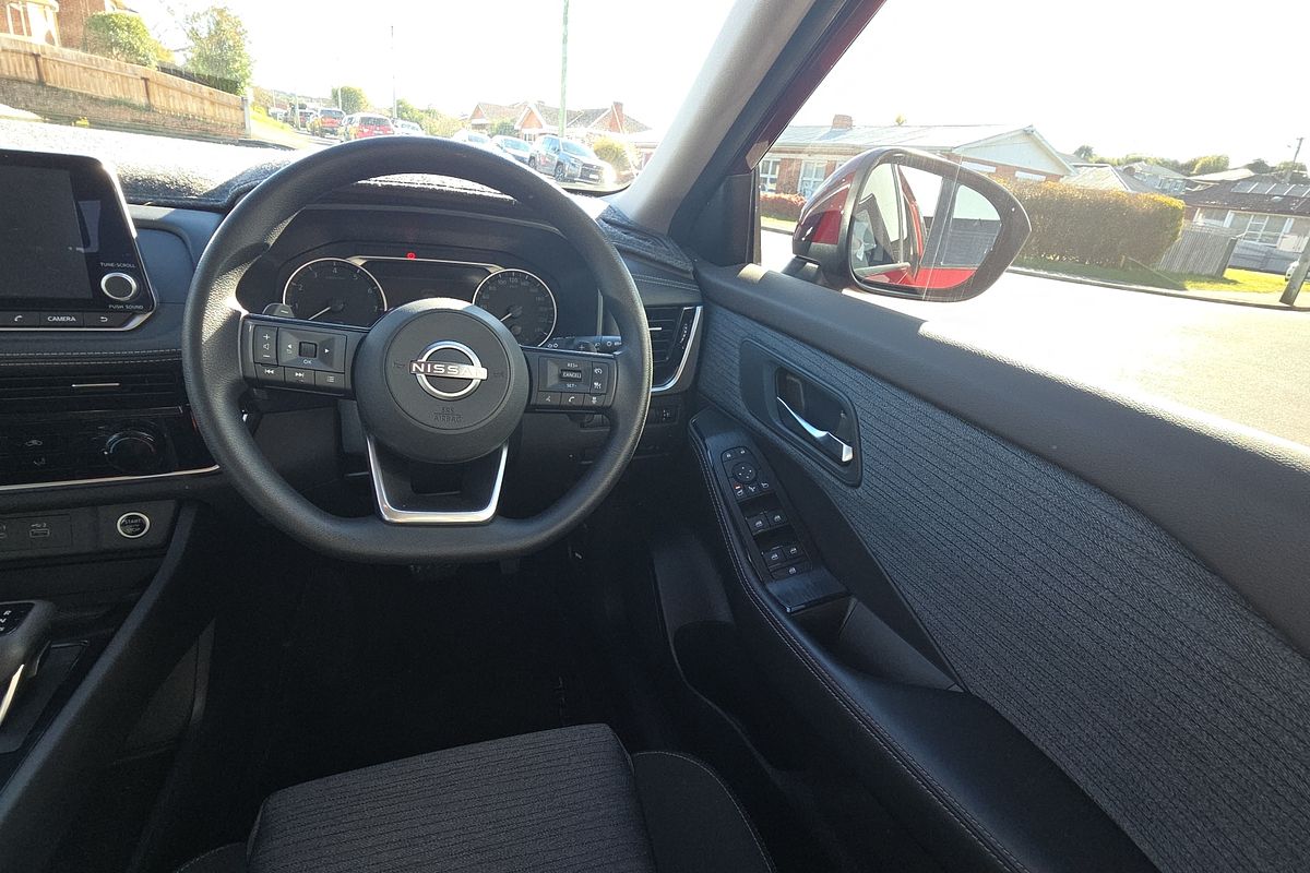 2022 Nissan X-TRAIL ST T33