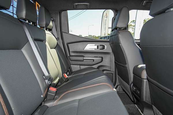2026 Mitsubishi Triton GSR MV 4X4 thumb-7