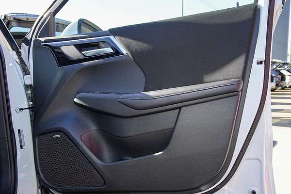 2025 Mitsubishi Outlander ES ZM thumb-16