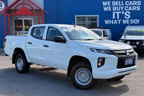 2022 Mitsubishi Triton GLX MR Rear Wheel Drive