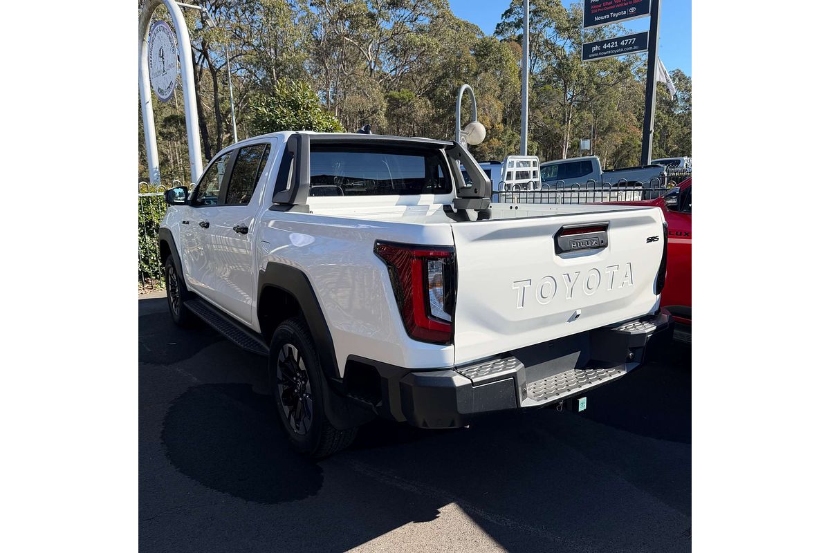 2025 Toyota Hilux SR5 GUN226R 4X4