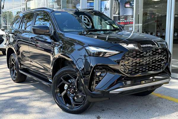 2026 Isuzu MU-X X-TERRAIN