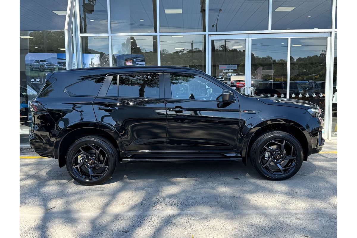 2026 Isuzu MU-X X-TERRAIN