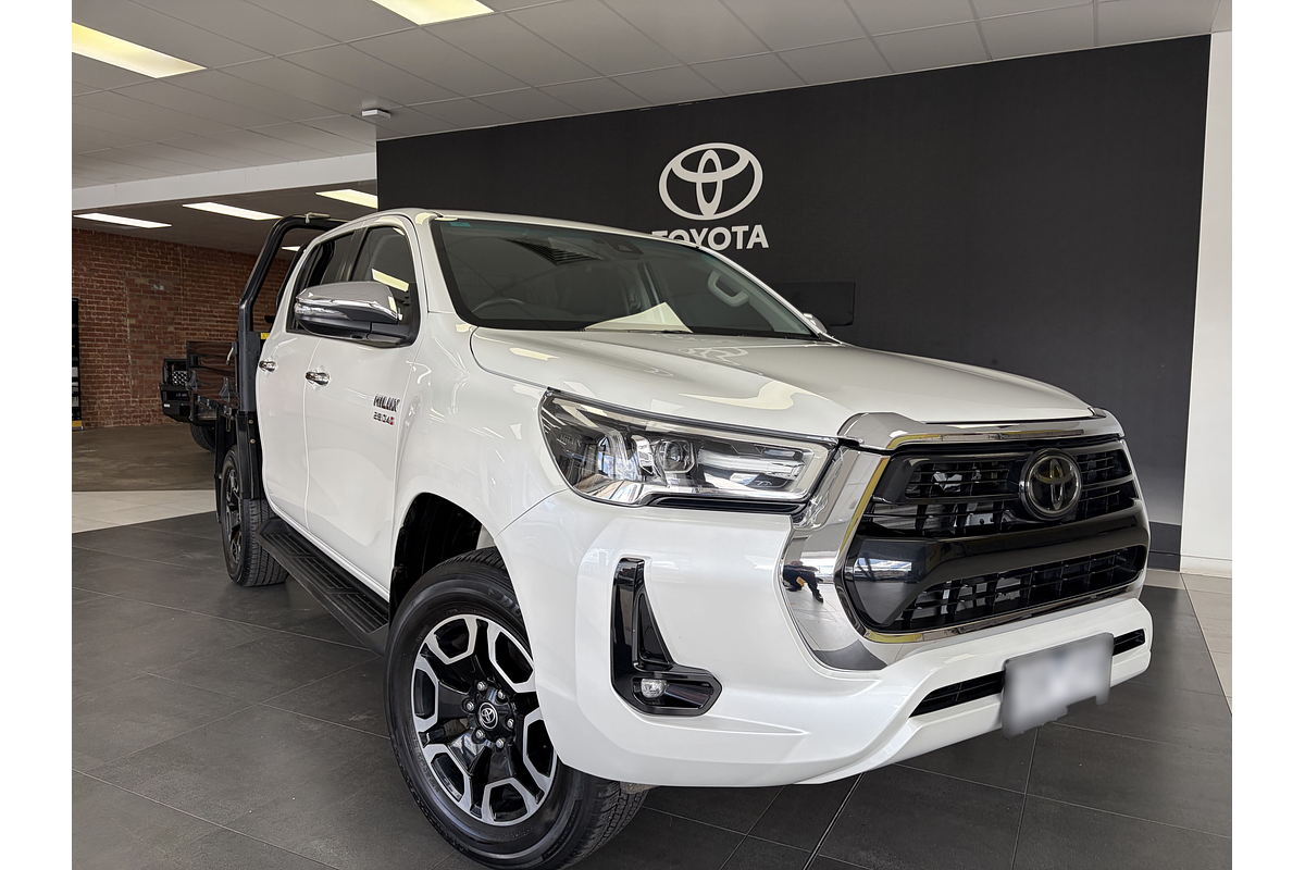 2024 Toyota Hilux SR5 GUN126R