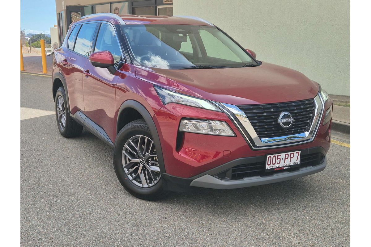 2025 Nissan X-TRAIL ST T33